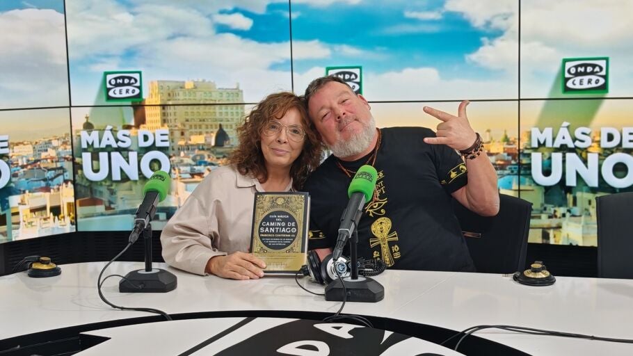 Fran Contreras junto a Bego&ntilde;a G&oacute;mez