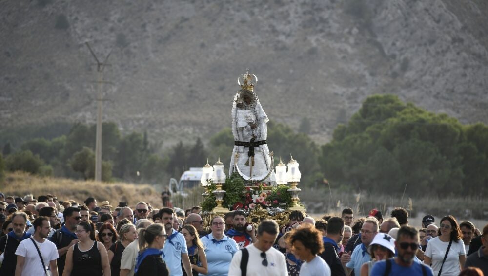 El traslado en romería de la patrona de Villena 