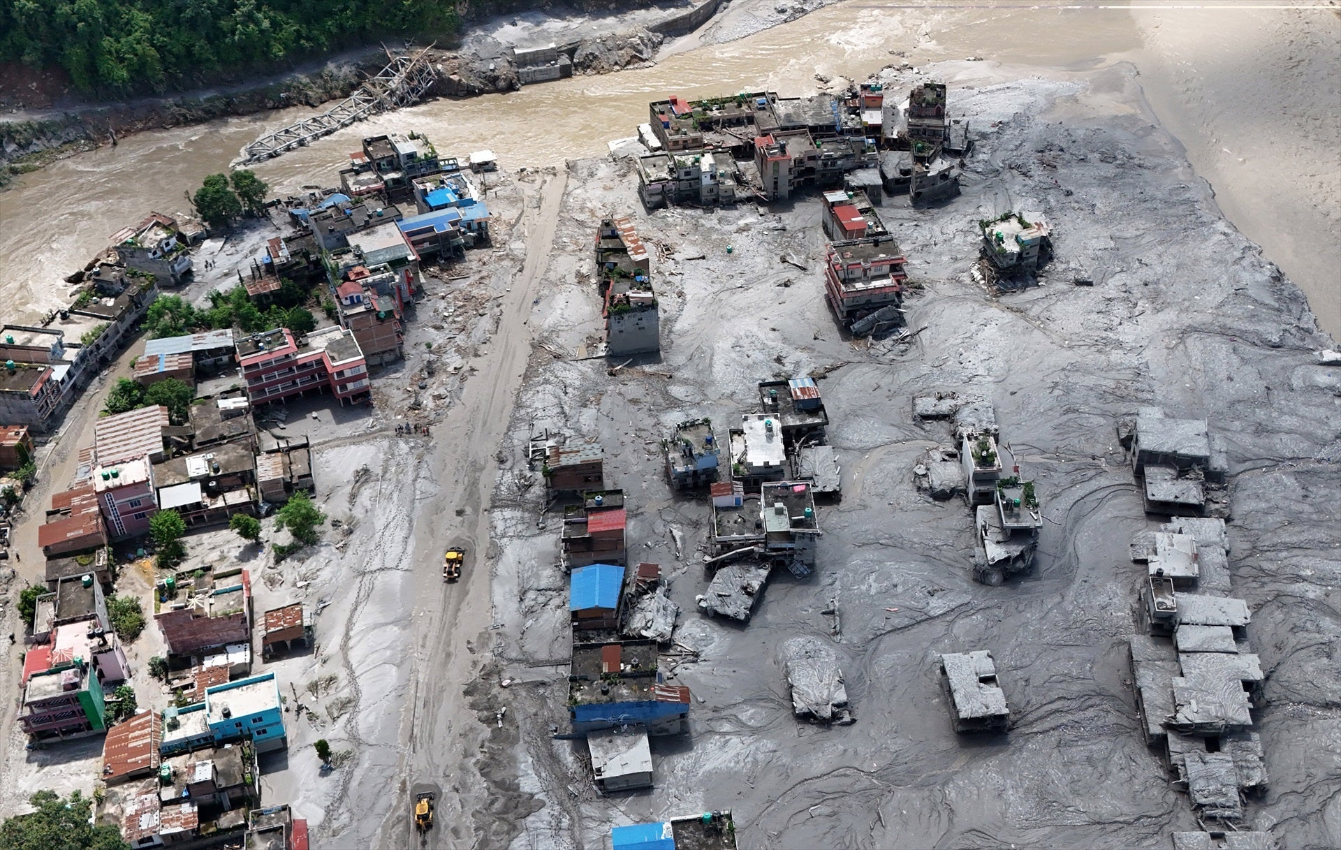 "Tsunami de tierra" en Nepal: qué provocó la devastadora avalancha en el Himalaya "Tsunami de tierra" en Nepal: qué provocó la devastadora avalancha en el Himalaya