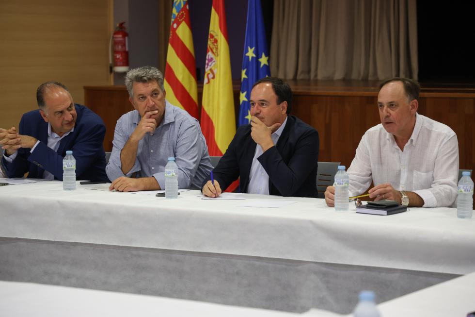 La Generalitat prepara una nueva Ley Forestal y destina 2,7 millones a recuperar las zonas quemadas de la Vall d’Uixó La Generalitat prepara una nueva Ley Forestal y destina 2,7 millones a recuperar las zonas quemadas de la Vall d’Uixó