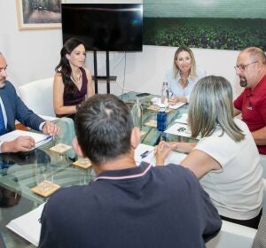 Asociaciones vecinales extreme&ntilde;as trasladan a Guardiola sus demandas en materia de sanidad, vivienda y conectividad