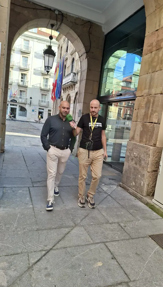 Caminando con Jesús Martínez Salvador Caminando con Jesús Martínez Salvador