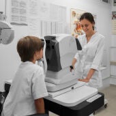 Ópticos-optometristas andaluces recomiendan revisar la visión de los escolares antes y durante el curso lectivo para detectar a tiempo posibles problemas visuales