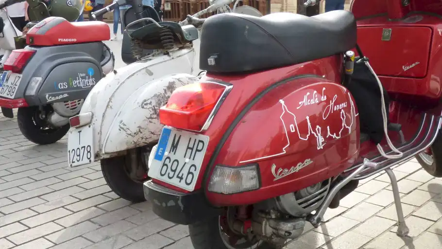 El Vespa Club Alcalá celebra la 11ª edición de su concentración los días 11 y 12 de septiembre Vespas en Alcalá de Henares