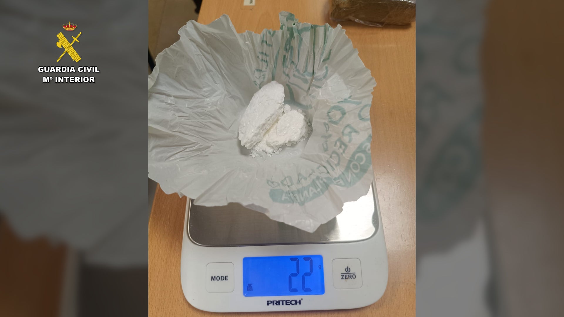 La Guardia Civil detiene a una persona por tráfico de drogas en la A-3 La Guardia Civil detiene a una persona por tráfico de drogas en la A-3
