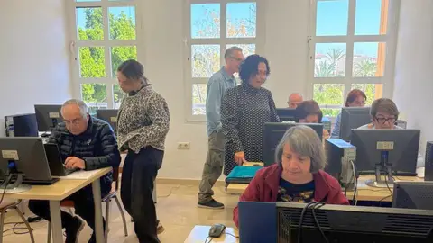 Abierto el plazo de inscripción de los talleres dirigidos a los mayores de 65 años en Villajoyosa Abierto el plazo de inscripción de los talleres dirigidos a los mayores de 65 años en Villajoyosa
