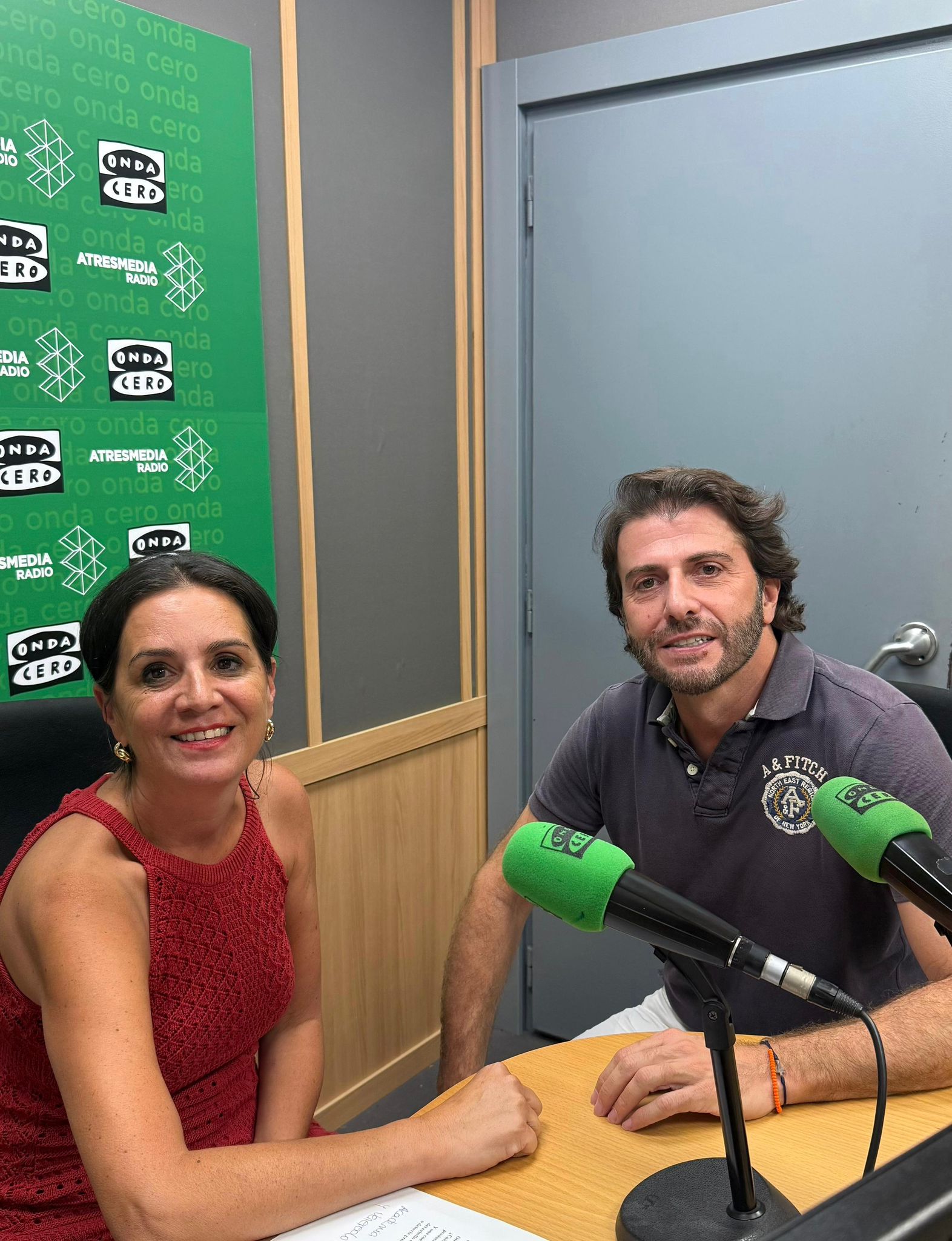 Dr. Leandro Martínez: "Es el momento de autoexplorarse y ver si ha surgido alguna mancha o lunar en la piel" Dr. Leandro Martínez: "Es el momento de autoexplorarse y ver si ha surgido alguna mancha o lunar en la piel"