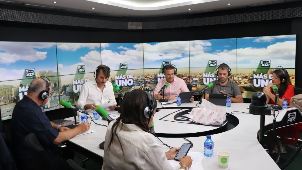 Tertulia en M&aacute;s de uno con Rafa Latorre y Carlos Alsina