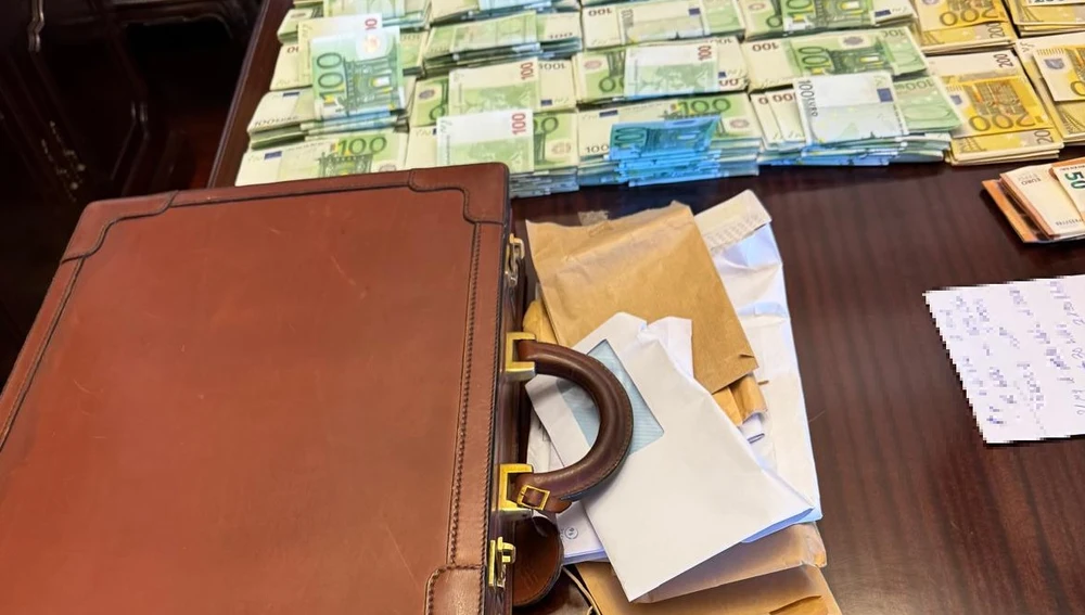 Dinero intervenido por la Policía Nacional Dinero intervenido por la Policía Nacional
