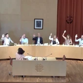 Momento de la votación a favor el PP y PSOE Momento de la votación a favor el PP y PSOE