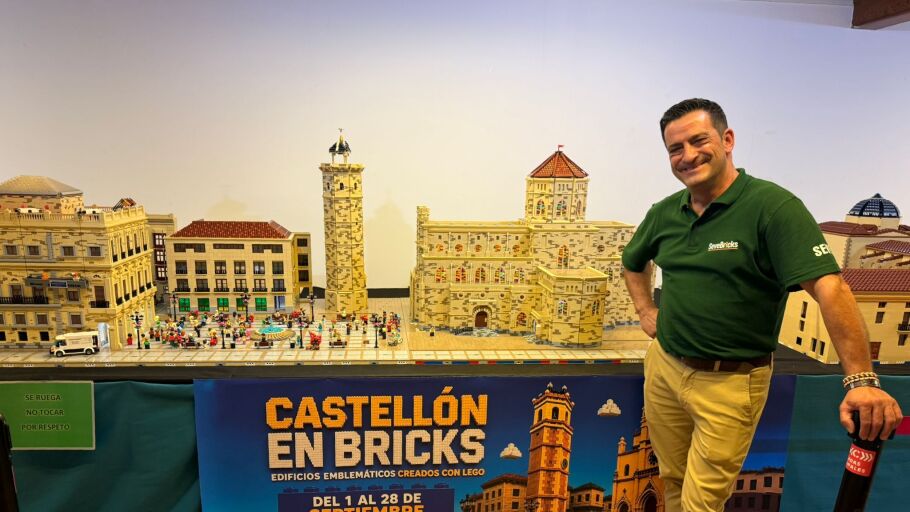 Seve Fern&aacute;ndez, autor de Castell&oacute;n en Bricks.