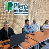 Miembros del Equipo Entorno Fácil, servicio de Plena Inclusión CLM. Miembros del Equipo Entorno Fácil, servicio de Plena Inclusión CLM.