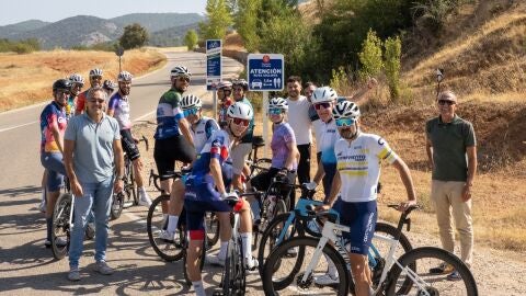 La Diputaci&oacute;n se&ntilde;aliza once puertos de monta&ntilde;a para impulsar el cicloturismo y mejorar la seguridad de los ciclistas