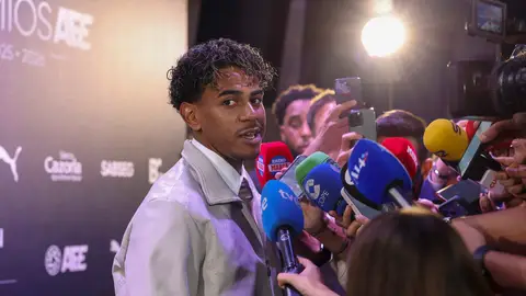 Lamine Yamal: "Estoy muy contento con la plantilla que tenemos" Lamine Yamal: "Estoy muy contento con la plantilla que tenemos"