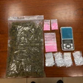 La Guardia Civil detiene a dos personas por tráfico de drogas tras localizar cocaína rosa y marihuana en un vehículo en la A-3 La Guardia Civil detiene a dos personas por tráfico de drogas tras localizar cocaína rosa y marihuana en un vehículo en la A-3