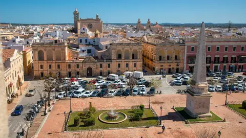 Plaça des Born antes de la retirada de vehiculos Plaça des Born antes de la retirada de vehiculos