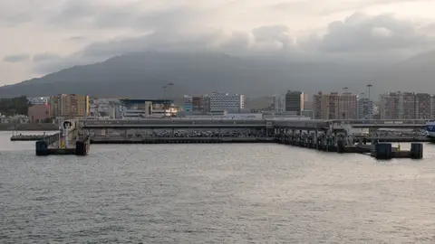 Vista del puerto de Algeciras Vista del puerto de Algeciras