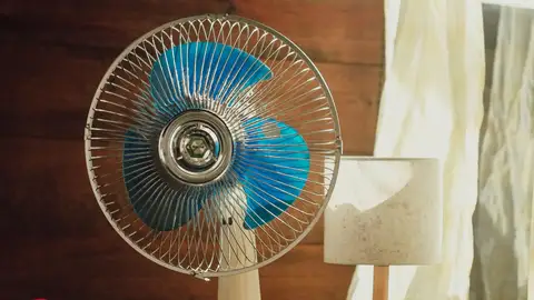Ventilador en una casa Ventilador en una casa