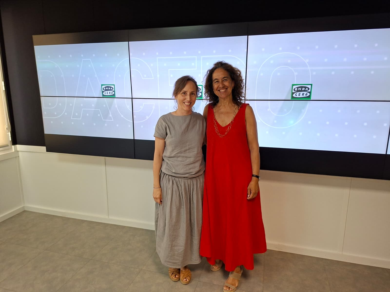Empresa en femení amb Marta García-Orte, arquitecta i sòcia fundadora de Marcos Catalán & Marta García Orte Studio. Empresa en femení amb Marta García-Orte, arquitecta i sòcia fundadora de Marcos Catalán & Marta García Orte Studio.