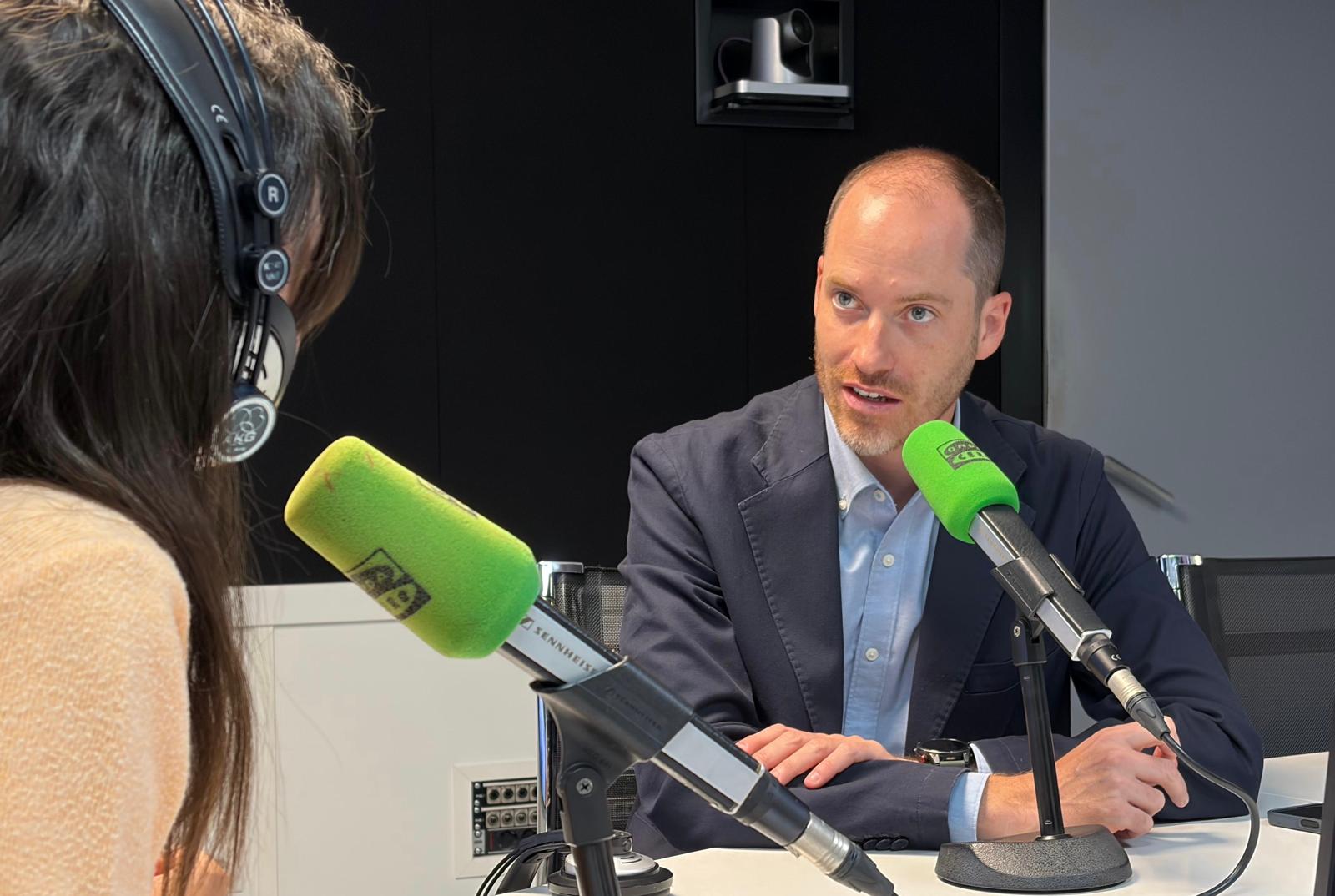 Juan Fernández (PP): "El traspàs de les competències d'immigració és una enorme irresponsabilitat" Juan Fernández (PP): "El traspàs de les competències d'immigració és una enorme irresponsabilitat"