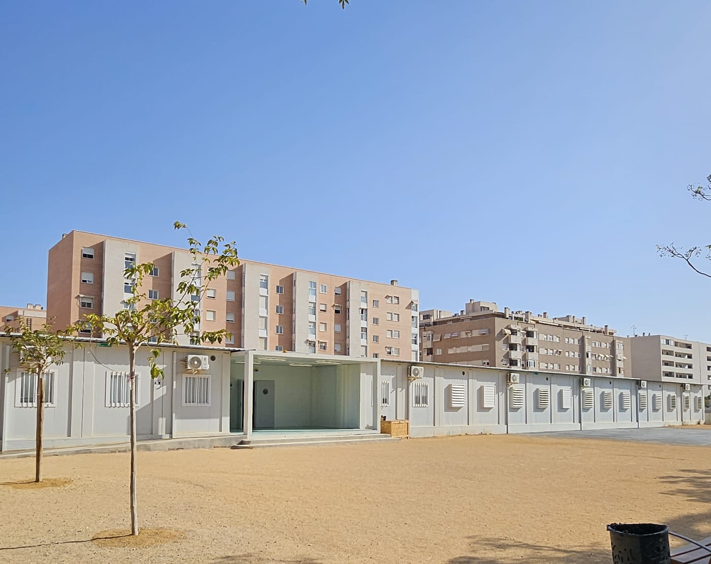 Los socialistas de Alicante denuncian que "no hay ni rastro de los refugios climáticos" que prometió Barcala hace meses Los socialistas de Alicante denuncian que "no hay ni rastro de los refugios climáticos" que prometió Barcala hace meses