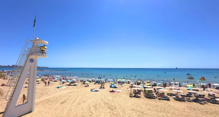 La ciudad de Alicante bate su propio récord de ocupación con un 95% en agosto La ciudad de Alicante bate su propio récord de ocupación con un 95% en agosto
