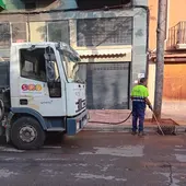 Vila-real refuerza la limpieza de cerca de 4.000 imbornales ante la llegada de la temporada de lluvias intensas. Vila-real refuerza la limpieza de cerca de 4.000 imbornales ante la llegada de la temporada de lluvias intensas.