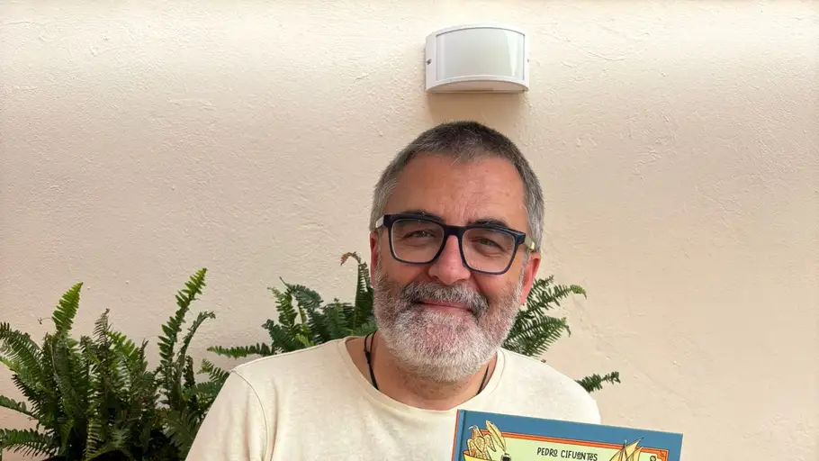 No son historias, es Historia no son horas