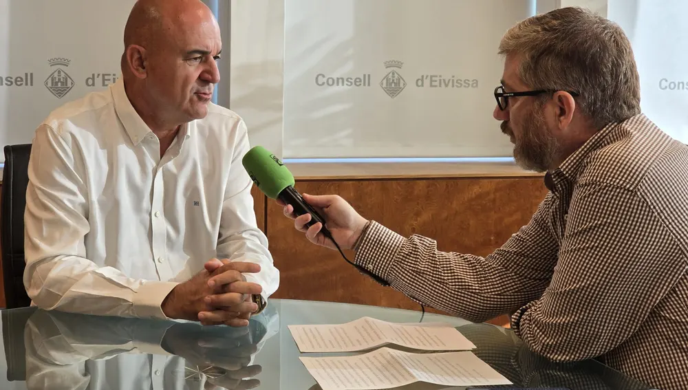 Vicent Marí durante la entrevista con Manu Gon Vicent Marí durante la entrevista con Manu Gon