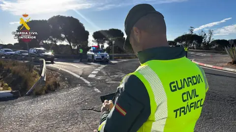 El conductor del camión implicado en el accidente con cinco heridos en la Ma-13 da positivo en alcohol El conductor del camión implicado en el accidente con cinco heridos en la Ma-13 da positivo en alcohol