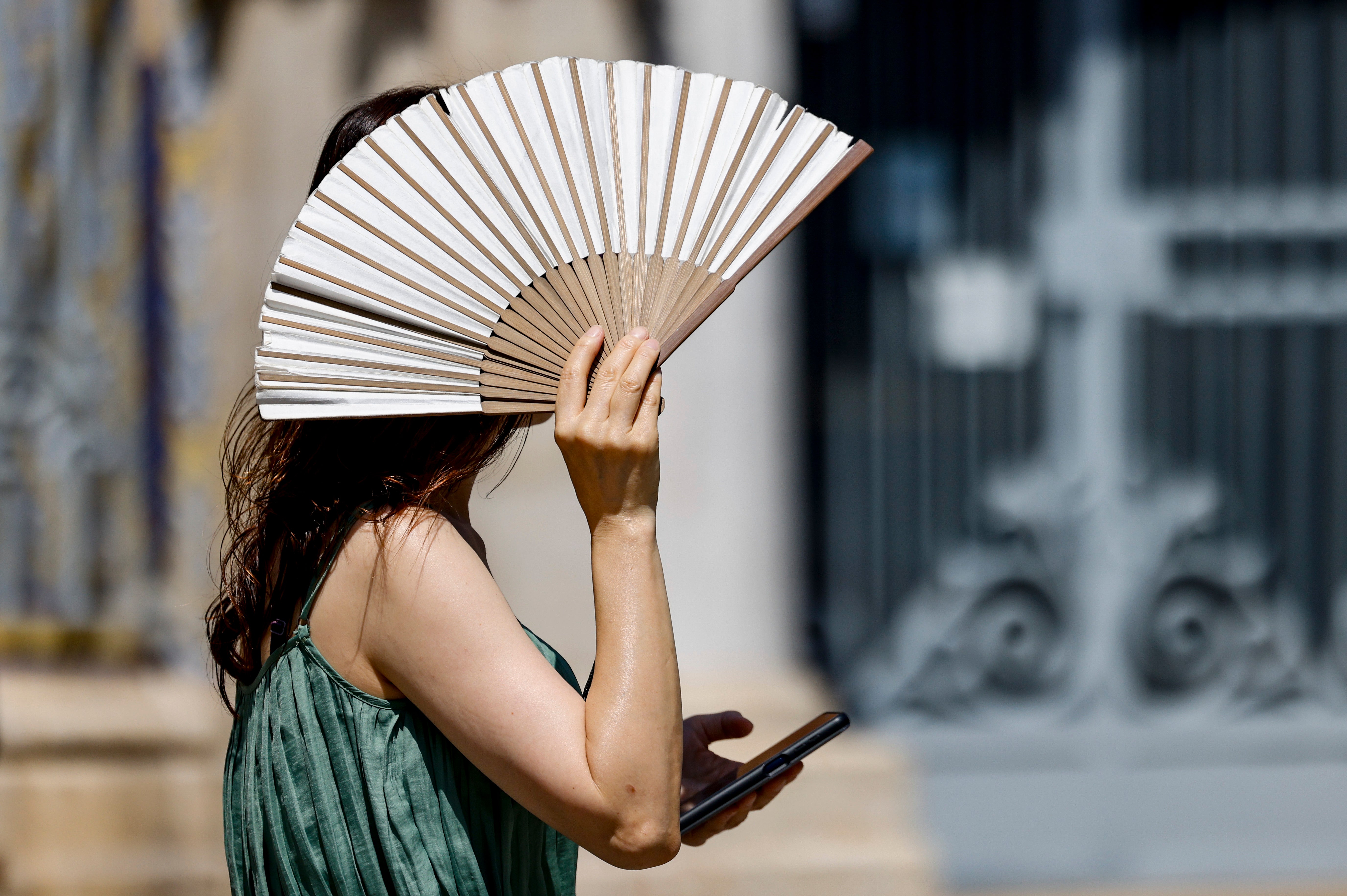 Aviso amarillo este viernes por temperaturas de hasta 38 grados en Valencia Aviso amarillo este viernes por temperaturas de hasta 38 grados en Valencia