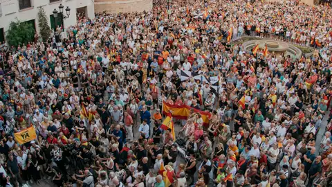 Miles de castellonenses muestran su apoyo a Ceuta ante la crisis migratoria Miles de castellonenses muestran su apoyo a Ceuta ante la crisis migratoria