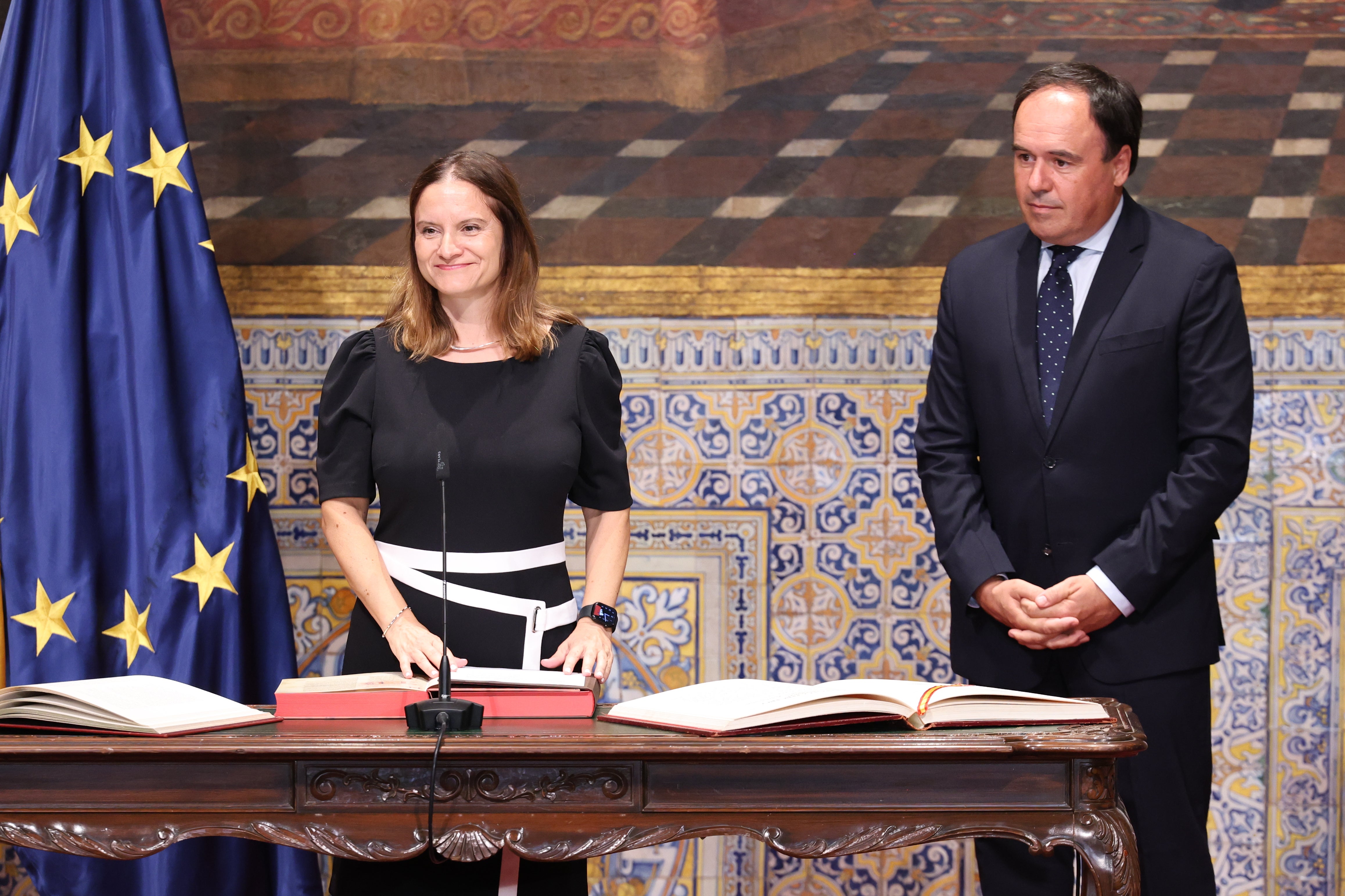 Maria Àngels Francés, nueva presidenta de la AVL: "No podemos renunciar al valenciano" Maria Àngels Francés, nueva presidenta de la AVL: "No podemos renunciar al valenciano"