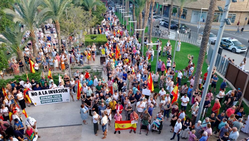 Villajoyosa Parque La Barbera Concentración Apoyo Ceuta