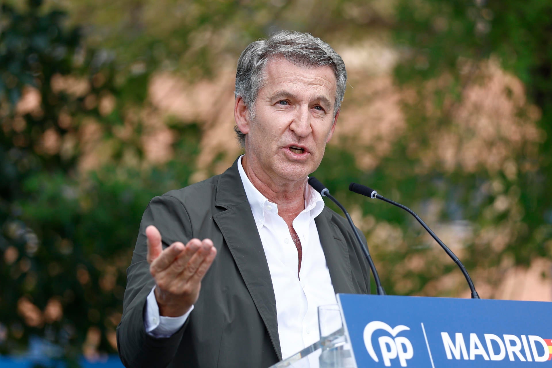 Feijóo acusa a Pedro Sánchez de ser "sumiso" con el régimen de Marruecos y exige la comparecencia de la directora del CNI Feijóo acusa a Pedro Sánchez de ser "sumiso" con el régimen de Marruecos y exige la comparecencia de la directora del CNI