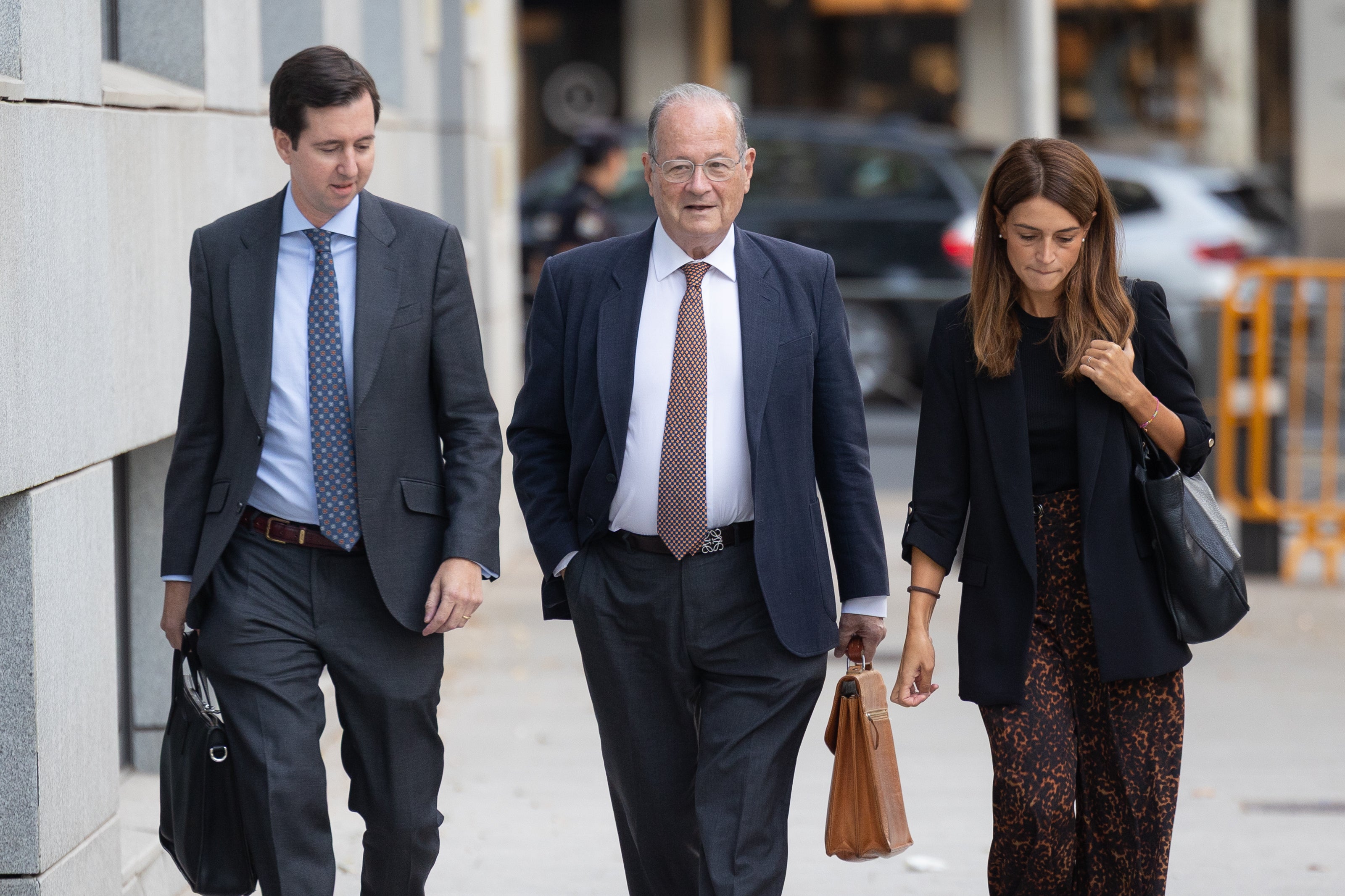 El expresidente de Plus Ultra admite haber hablado con Zapatero y señala que la comisión del 1% iba para él El expresidente de Plus Ultra admite haber hablado con Zapatero y señala que la comisión del 1% iba para él