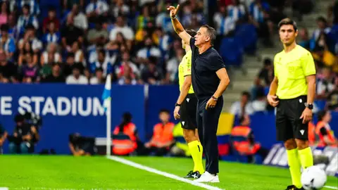 Gcía Plaza: "No es roja, el jugador no puede desaparecer" Gcía Plaza: "No es roja, el jugador no puede desaparecer"
