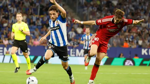Espanyol y Sevilla firman un empate histérico Espanyol y Sevilla firman un empate histérico