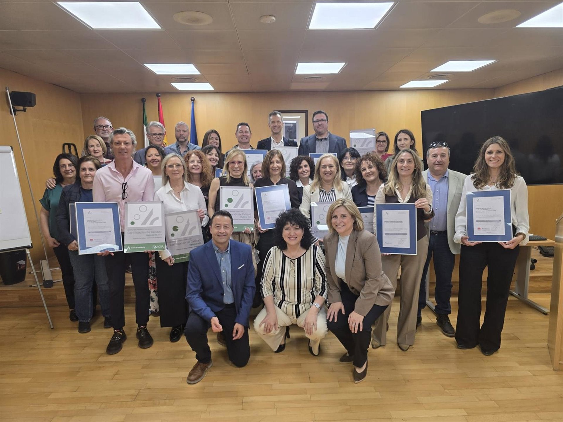 El Distrito Sanitario Almería lidera Andalucía en calidad asistencial con 18 unidades certificadas El Distrito Sanitario Almería lidera Andalucía en calidad asistencial con 18 unidades certificadas