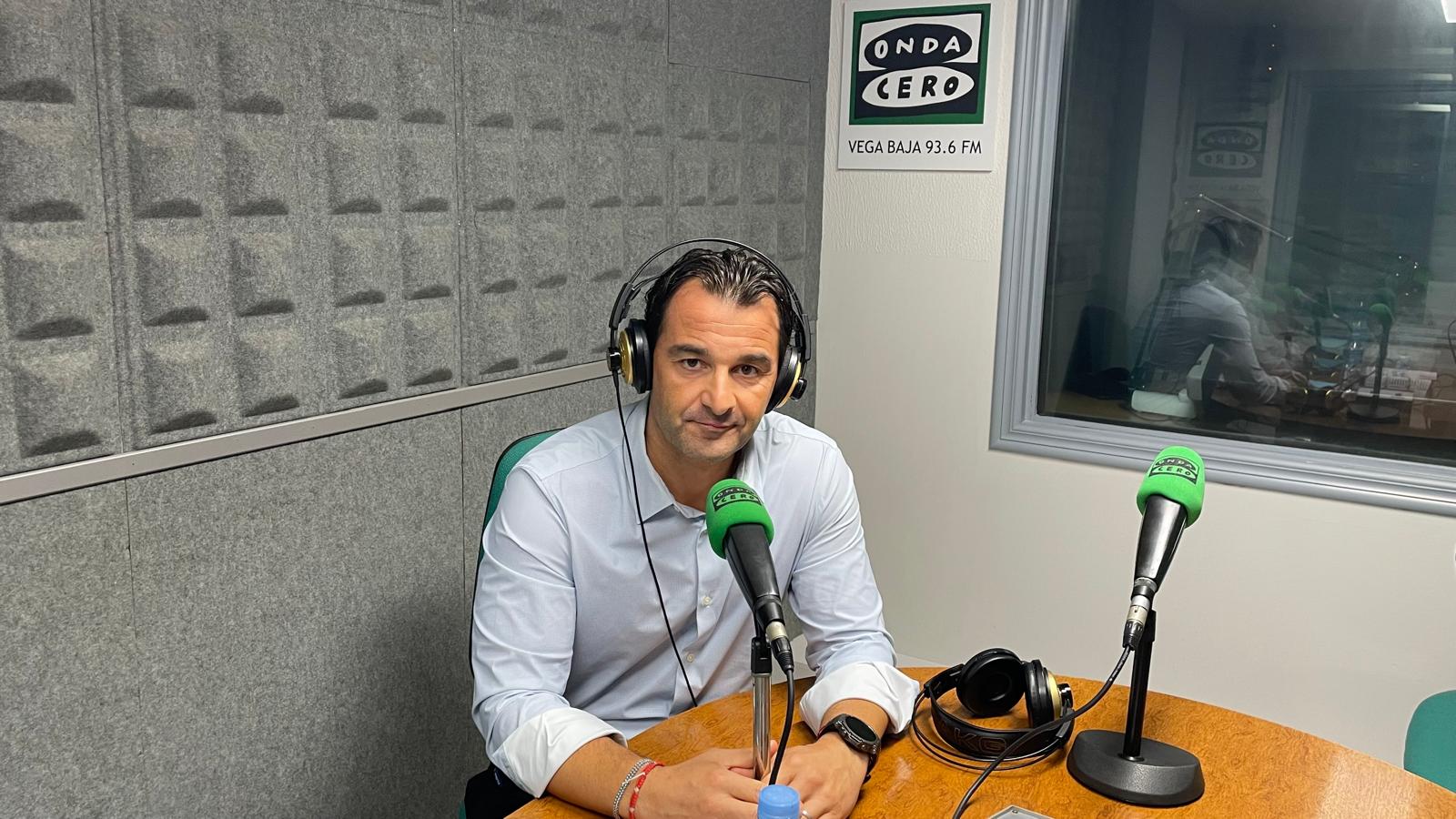 Eduardo Dolón: "Vamos a estudiar todas las irregularidades del nuevo servicio de transporte urbano y se van a reorganizar algunas líneas" Eduardo Dolón: "Vamos a estudiar todas las irregularidades del nuevo servicio de transporte urbano y se van a reorganizar algunas líneas"
