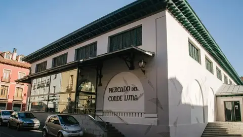 La Diputación busca crear un 'espacio gastro' en el Mercado del Conde Luna para conquistar al turista La Diputación busca crear un 'espacio gastro' en el Mercado del Conde Luna para conquistar al turista