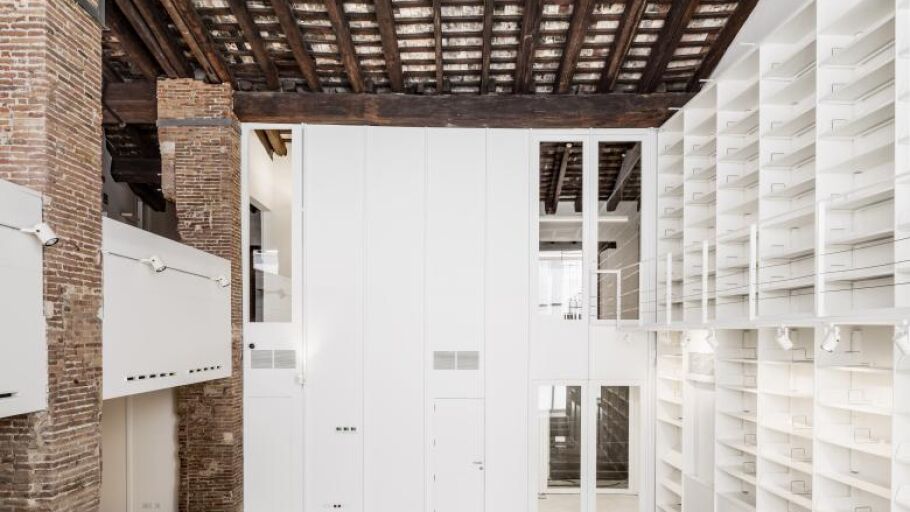 L'Espai Brossa es troba en un edifici hist&ograve;ric de Barcelona