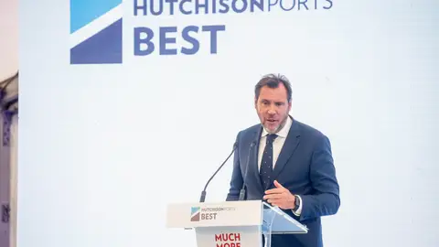 El ministro de Transportes, Oscar Puente, durante una inauguración en Barcelona El ministro de Transportes, Oscar Puente, durante una inauguración en Barcelona