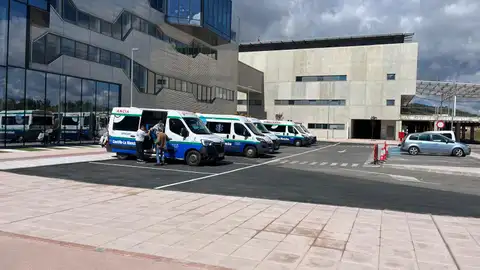 El Gobierno de Castilla-La Mancha dota al Hospital Universitario de Cuenca de tecnología IVUS para optimizar las angioplastias coronarias complejas El Gobierno de Castilla-La Mancha dota al Hospital Universitario de Cuenca de tecnología IVUS para optimizar las angioplastias coronarias complejas