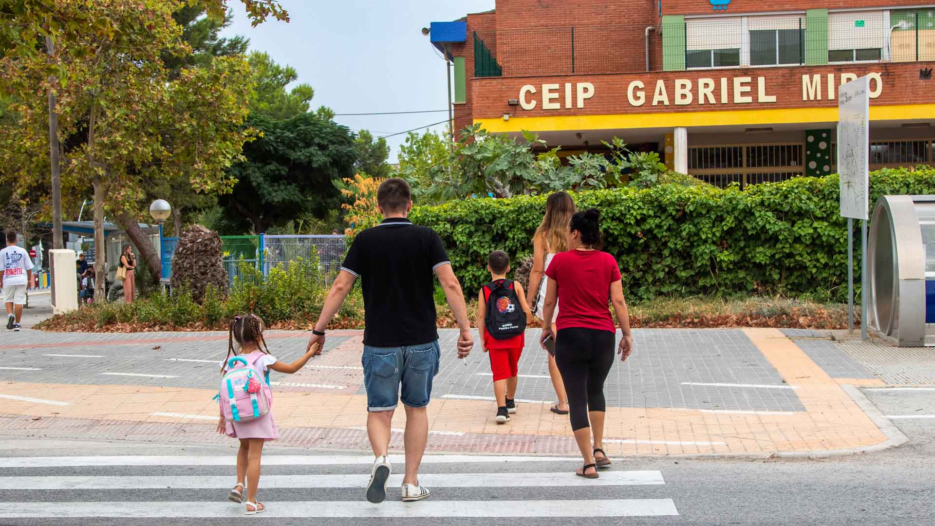 Más de 11.300 niños y adolescentes regresan mañana a las aulas de colegios e institutos de Benidorm Más de 11.300 niños y adolescentes regresan mañana a las aulas de colegios e institutos de Benidorm