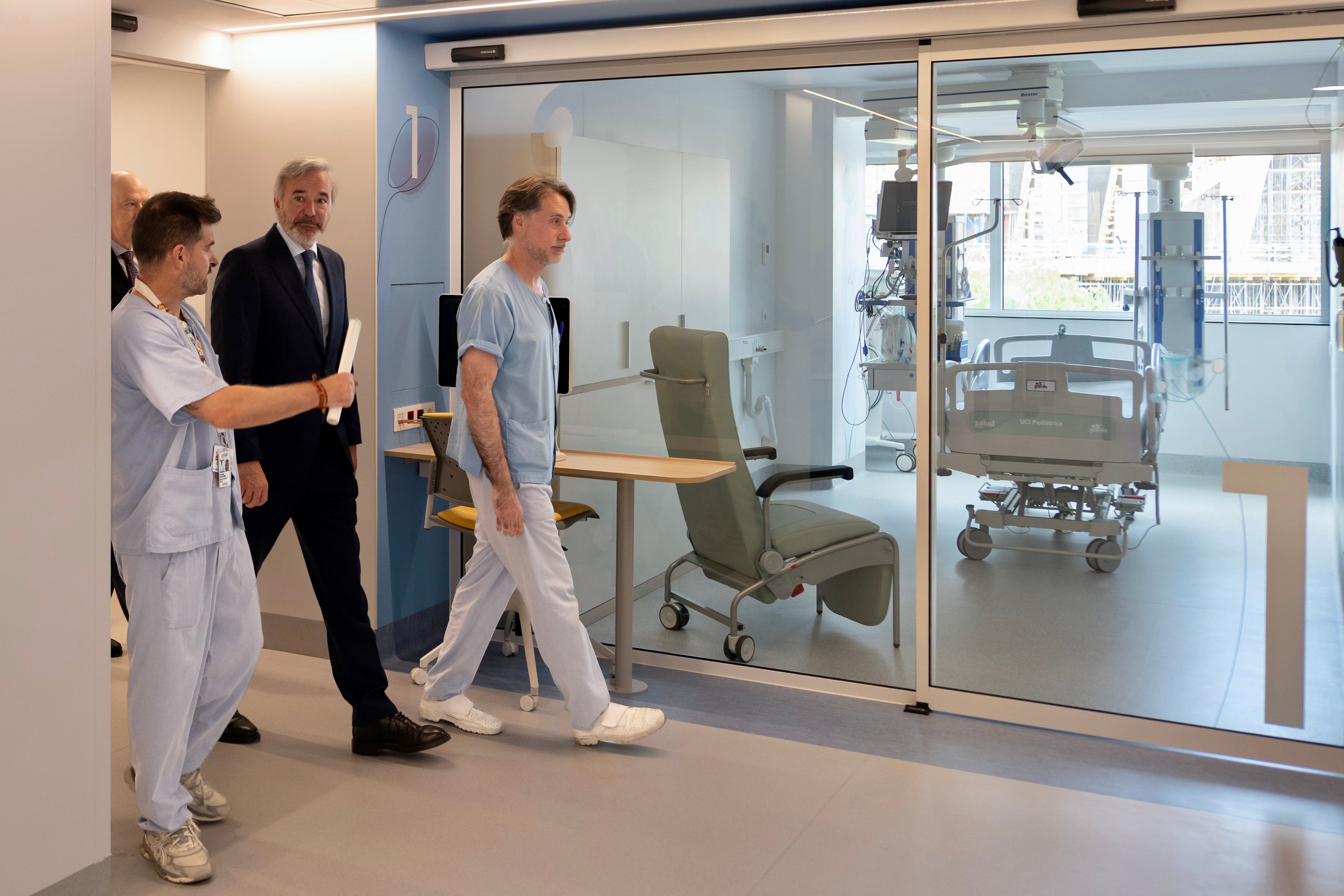 El Materno Infantil de Zaragoza estrena UCI Pediátrica más humanizada El Materno Infantil de Zaragoza estrena UCI Pediátrica más humanizada