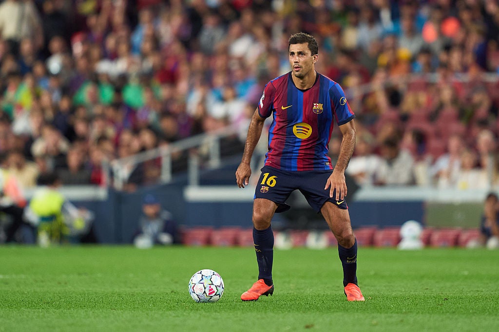 Edu Pidal, sobre Rodri y sus disculpas al Valencia: "Es una especie en extinción dentro del mundo del fútbol" Edu Pidal, sobre Rodri y sus disculpas al Valencia: "Es una especie en extinción dentro del mundo del fútbol"