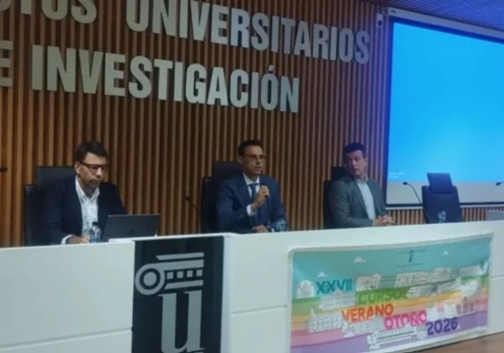 La UEx reúne en Cáceres a expertos internacionales para abordar el futuro de la IA aplicada a la ingeniería del software La UEx reúne en Cáceres a expertos internacionales para abordar el futuro de la IA aplicada a la ingeniería del software