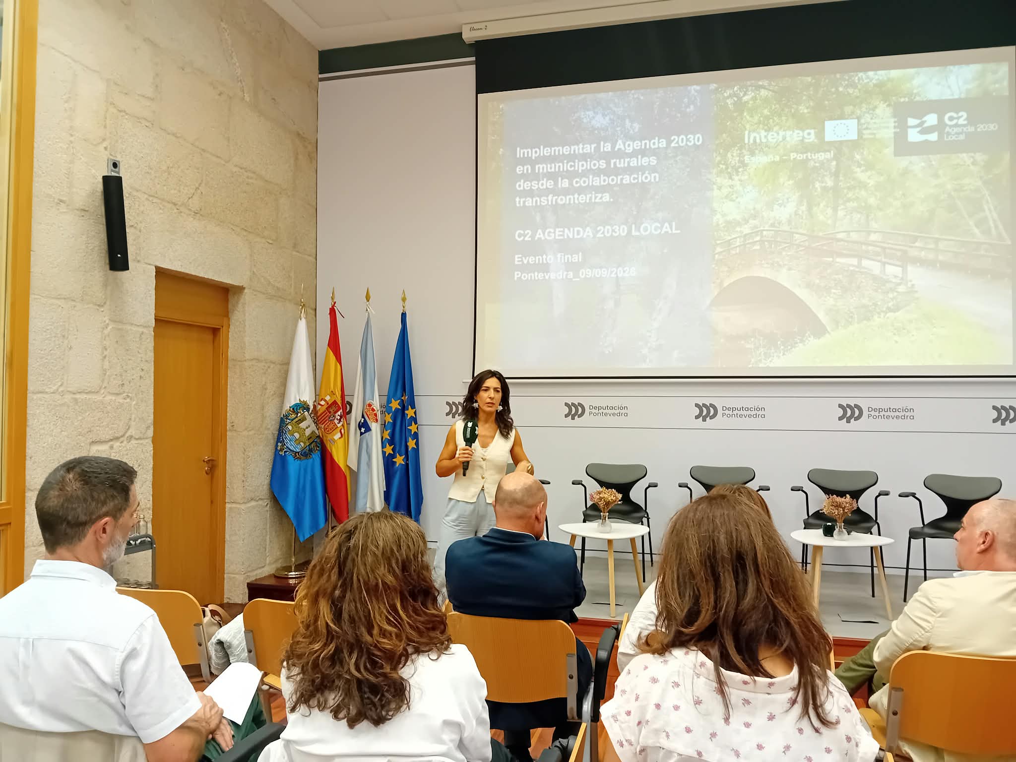 Esther Gutiérrez defiende en Pontevedra que el futuro del medio rural depende de adaptar los fondos europeos a la realidad Esther Gutiérrez defiende en Pontevedra que el futuro del medio rural depende de adaptar los fondos europeos a la realidad