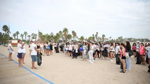 Burriana se suma por tercer año a la campaña europea #EUBeachCleanup con una jornada de limpieza en la playa del Arenal Burriana se suma por tercer año a la campaña europea #EUBeachCleanup con una jornada de limpieza en la playa del Arenal